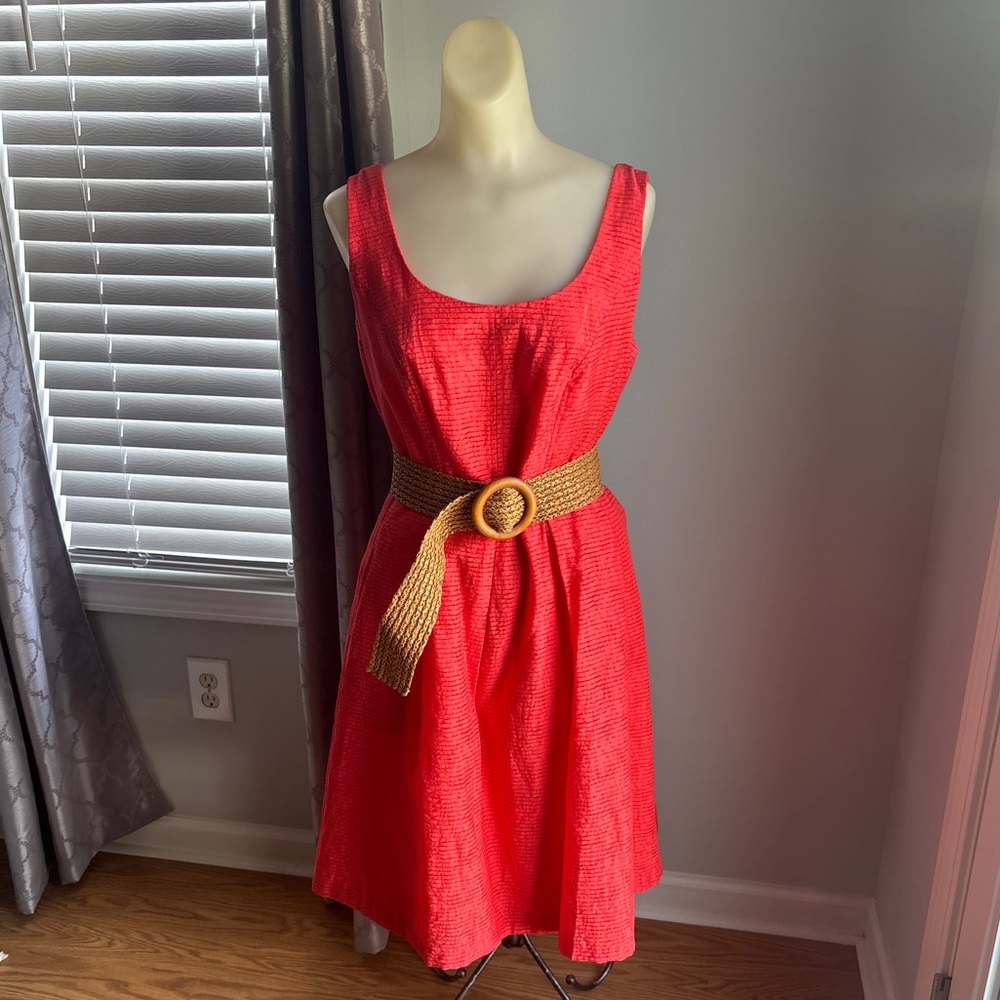 Elegant Nine West Coral/Red Belted Dress Size 14 Scoop Neck Lightweight A-Line